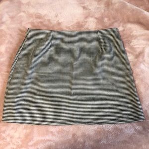 Size large checkered forever 21 mini skirt